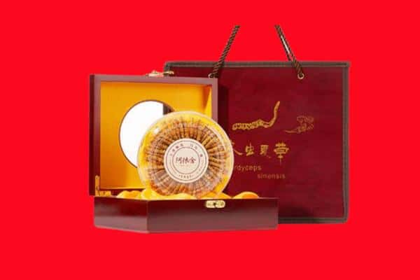 收购资讯:滁州琅琊区回收冬虫夏草是按克吗